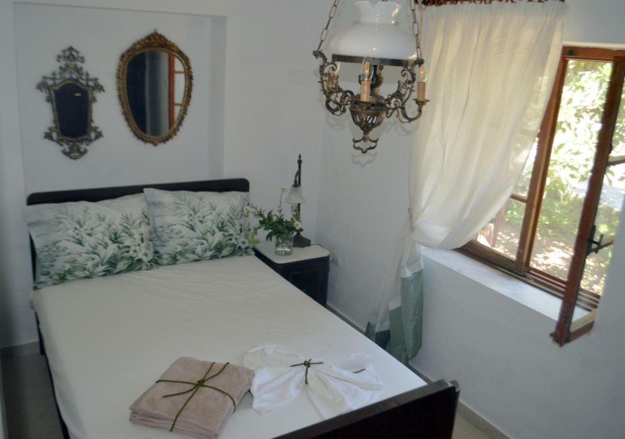 Santa Cruz Country Cottage Kallithea  Exteriér fotografie